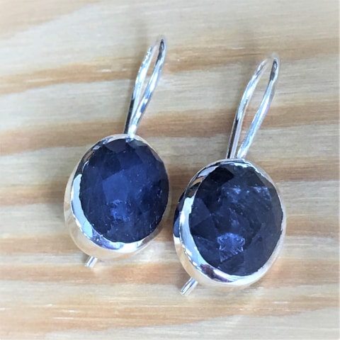 oh556-facettierter-saphir-12×10-mm