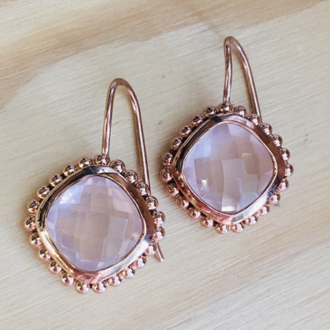 oh112-facettierter-rosenquarz-silber-rose-vergoldet-16×16-mm