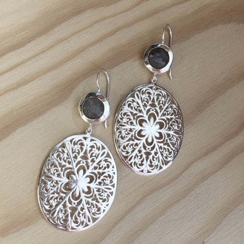 oh156-facettierter-labradorit-50×28-mm