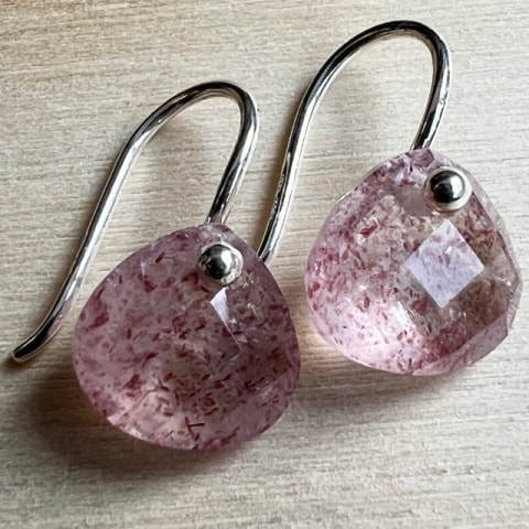 oh163-facettierter-erdbeerquarz-10×10-mm