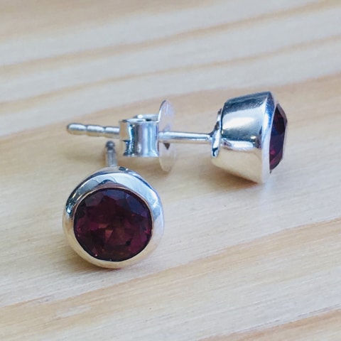 oh207-facettierter-rosa-turmalin-6-mm