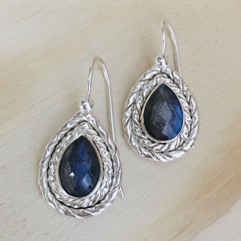 oh270-facettierter-labradorit-20×14-mm