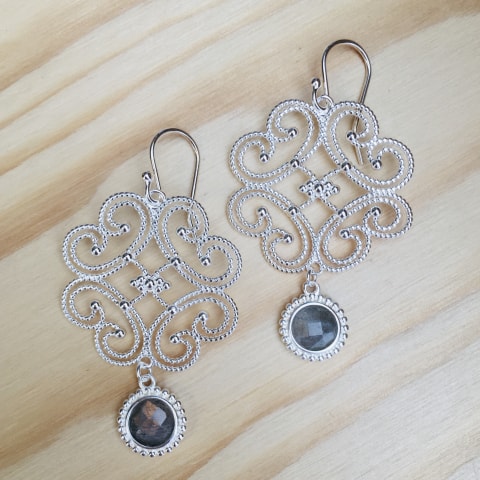 oh91-facettierter-labradorit-silber-45×30-mm